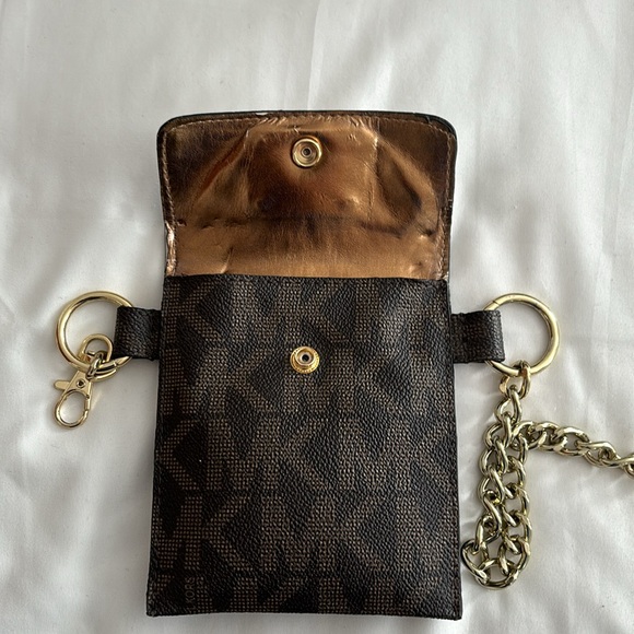 Michael Kors belt wallet - Picture 3 of 4